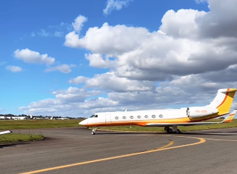 Avião de Gusttavo Lima leva doações para Rio Grande do Sul — Foto: Reprodução/Instagram