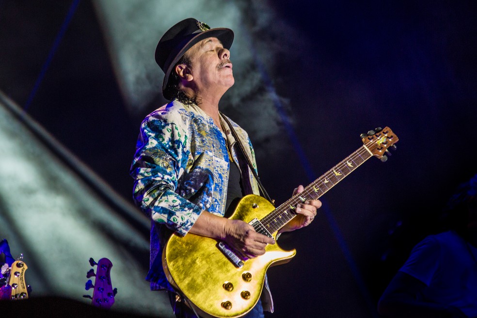 Carlos Santana lançou seu último disco em outubro do ano passado — Foto: Marylène Eytier / Divulgação