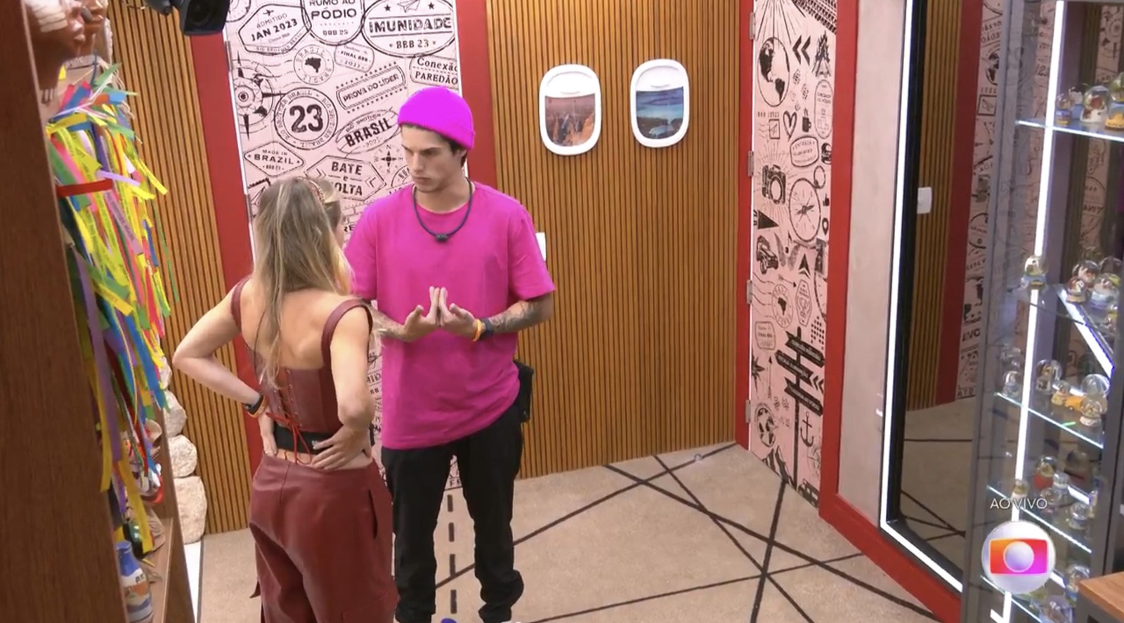 Após o ocorrido entre Bruna Griphao e Gabriel Tavares, ainda nos primeiros dias do 'BBB 23', o termo "relação abusiva" passou a ser amplamente pesquisado na internet. O participante teve a atenção chamada ao vivo após seu comportamento inadequado com a sister — Foto: Reprodução / TV Globo