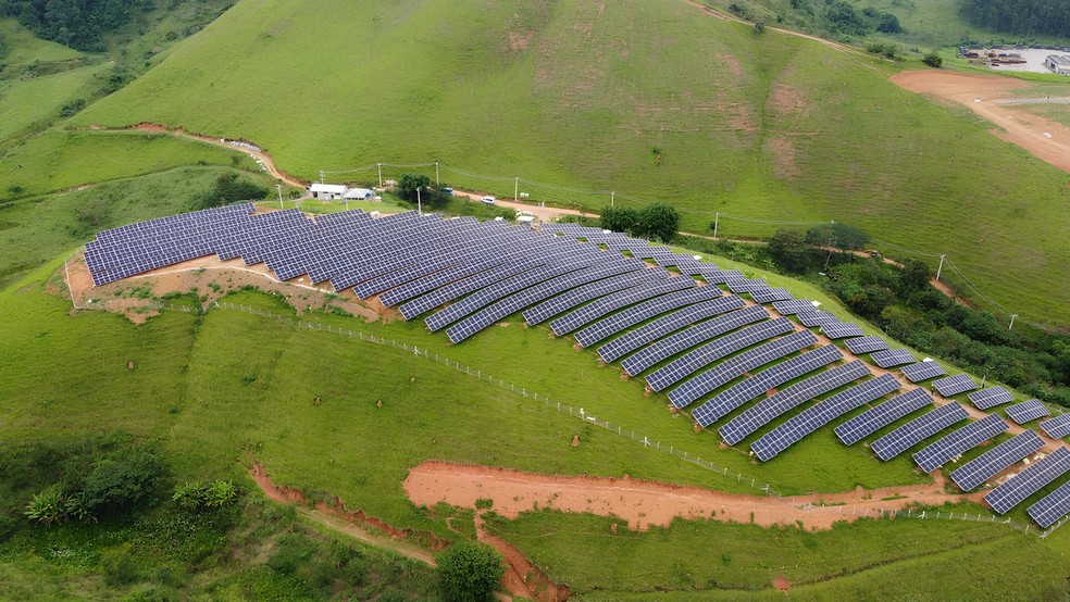 Usina Girassol: fazenda solar em Valença, no interior do estado, atende condomínios da Barra — Foto: Divulgação