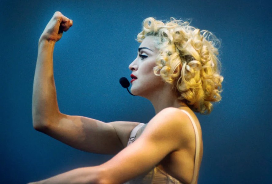 Madonna, no Blond Ambition Tour, em Londres, em 1990, com público de 126 mil - recorde, até chegar ao Rio