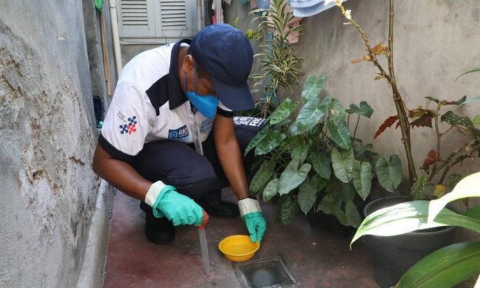 Ação contra a dengue no Complexo da Maré, na Zona Norte do Rio