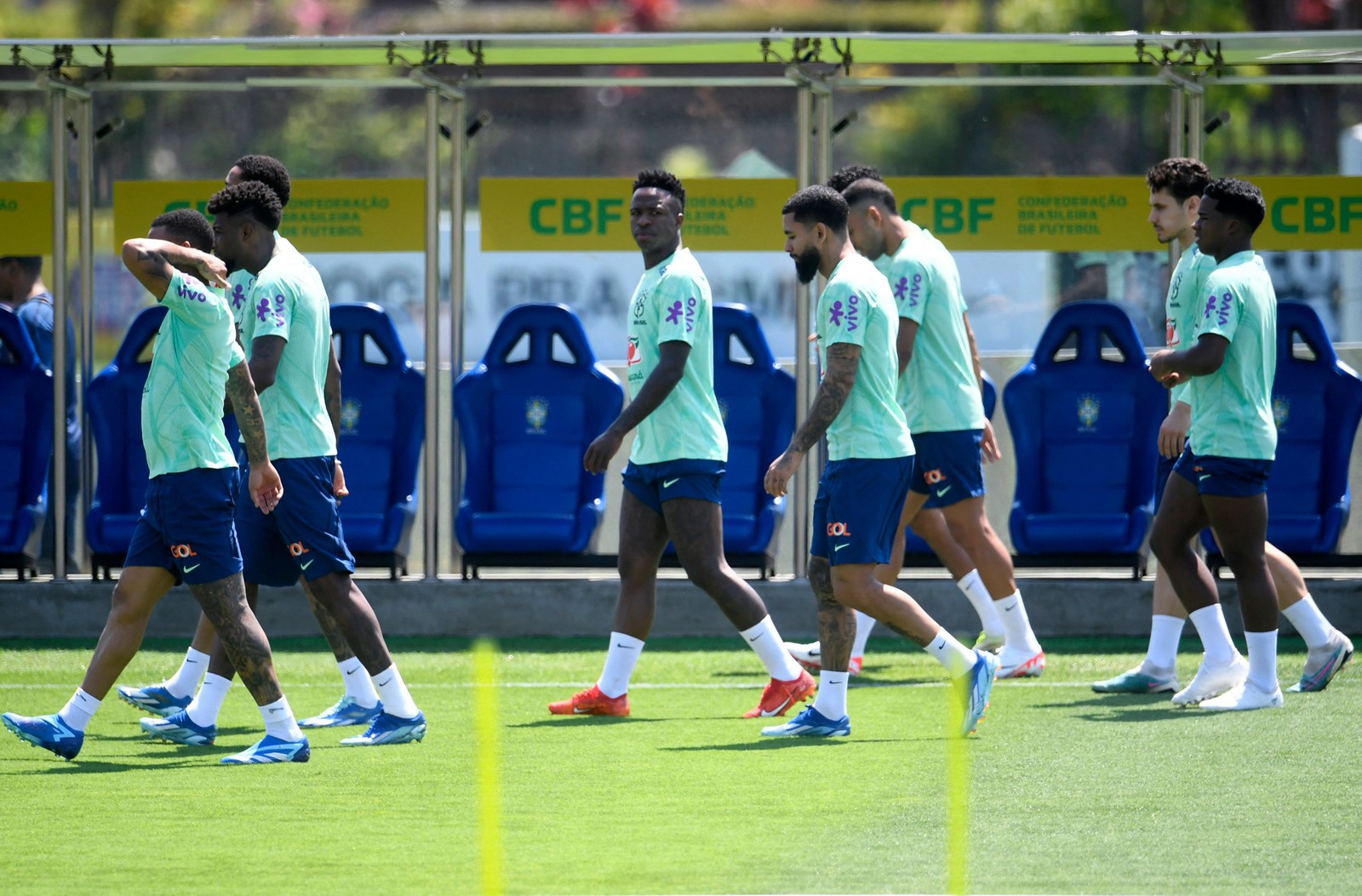 Jogadores da seleção treinam em Teresópolis para amistoso contra a Colômbia — Foto: Daniel Ramalho/AFP