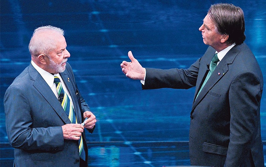 Lula e Bolsonaro em debate na eleição do ano passado