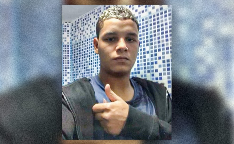 Jefferson de Araújo Costa morreu após levar um tiro à queima-roupa disparado por um PM — Foto: Reprodução