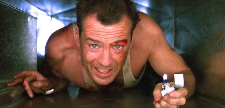 Bruce Willis em "Duro de matar" Divulgação