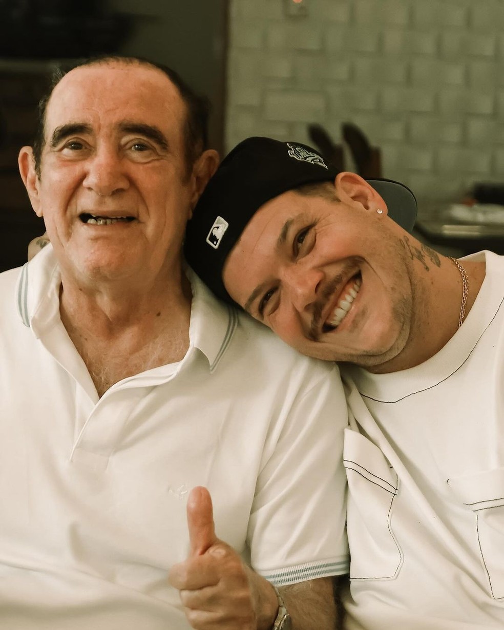 Renato Aragão e Ferrugem lançam parceria musical — Foto: Reprodução / Instagram