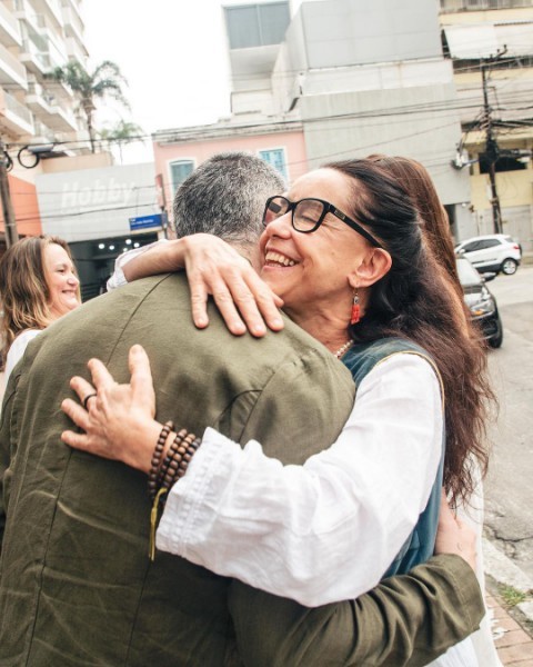 O ator Pedro Neschling com a mãe, a atriz Lucélia Santos — Foto: Arquivo
