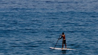 Último domingo do verão, no Rio, registrou sensação térmica de 62,3 graus e bateu novo recorde de calor — Foto: Fábio Rossi