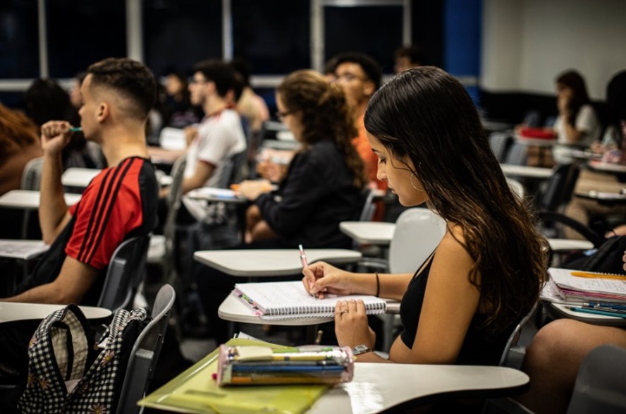 Alunos estuam em cursinho para o CNU