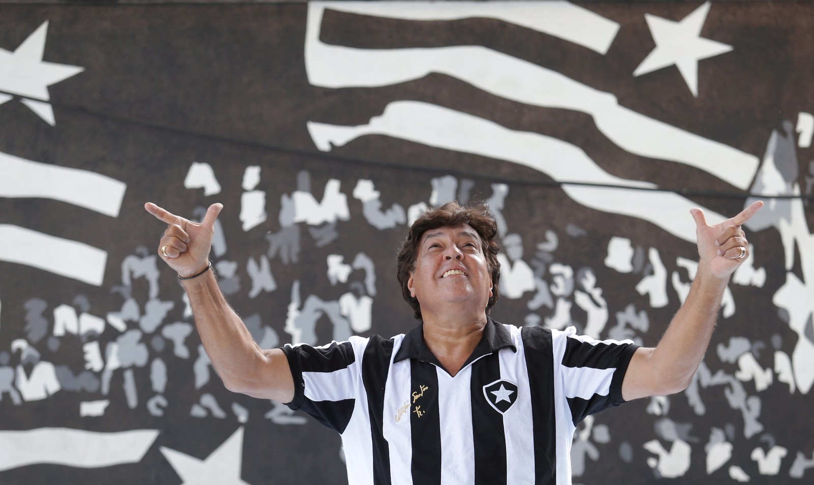 Magal: amor pelo Botafogo — Foto: Marcelo Theobald 