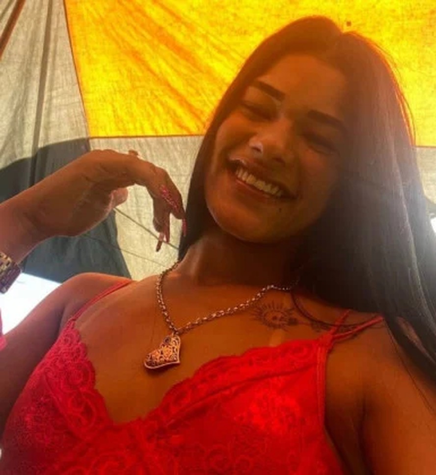 Camile Vitória, de 21 anos