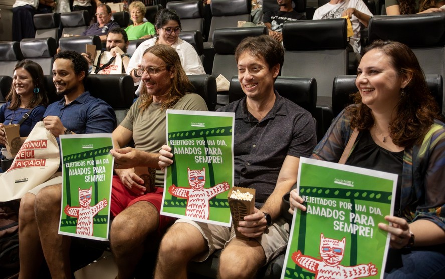 Público esquecido no cinema Estação Net Rio, em Botafogo ganha sessão especial: 'Rejeitados por um dia, amados para sempre'