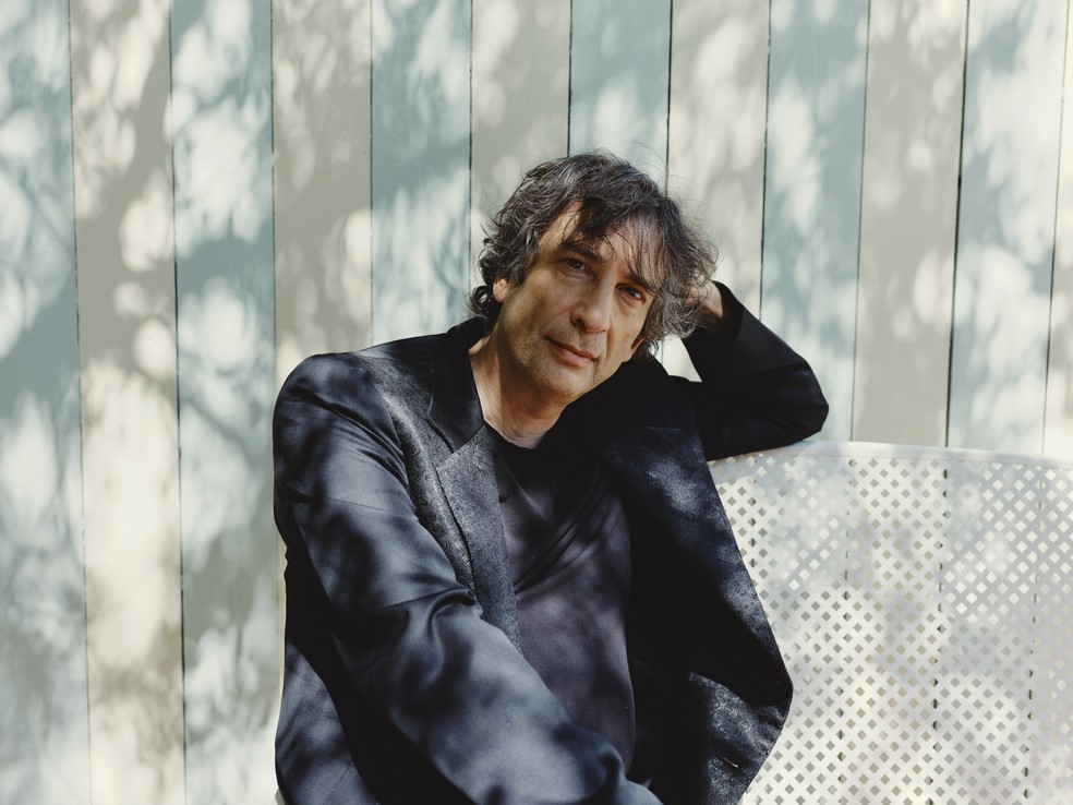 O autor Neil Gaiman em Los Angeles, em 2019 — Foto: Rozette Rago/The New York Times