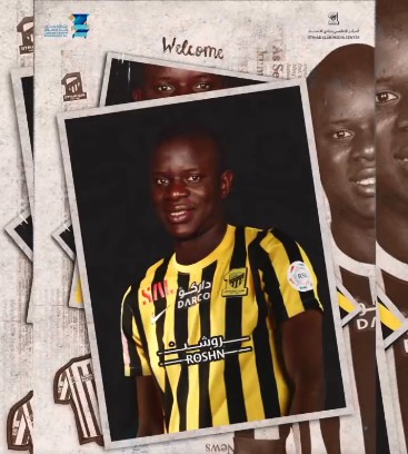 Kanté com a camisa do Al-Ittihad