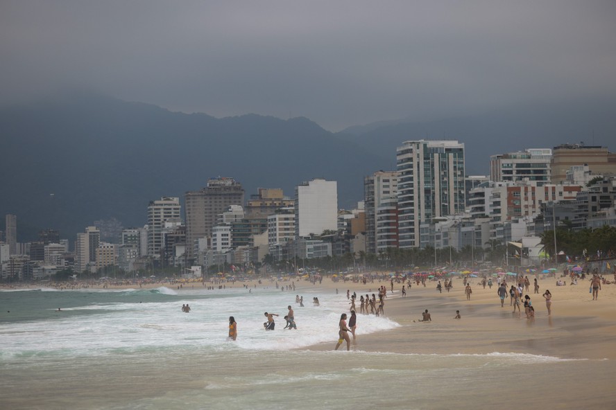 Rio terá semana de calor e pancadas de chuva no fim do dia, o que deve se repetir ao longo de novembro