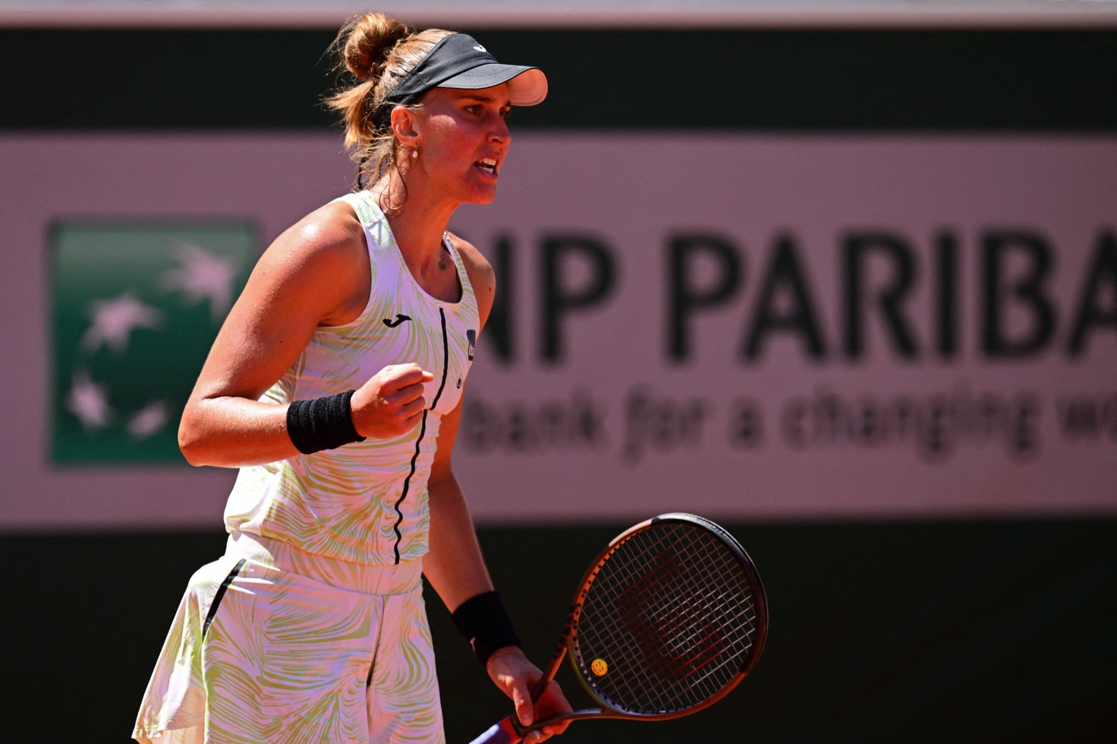 Bia Haddad está nas quartas de final em Roland Garros — Foto: Emmanuel Dumand/AFP