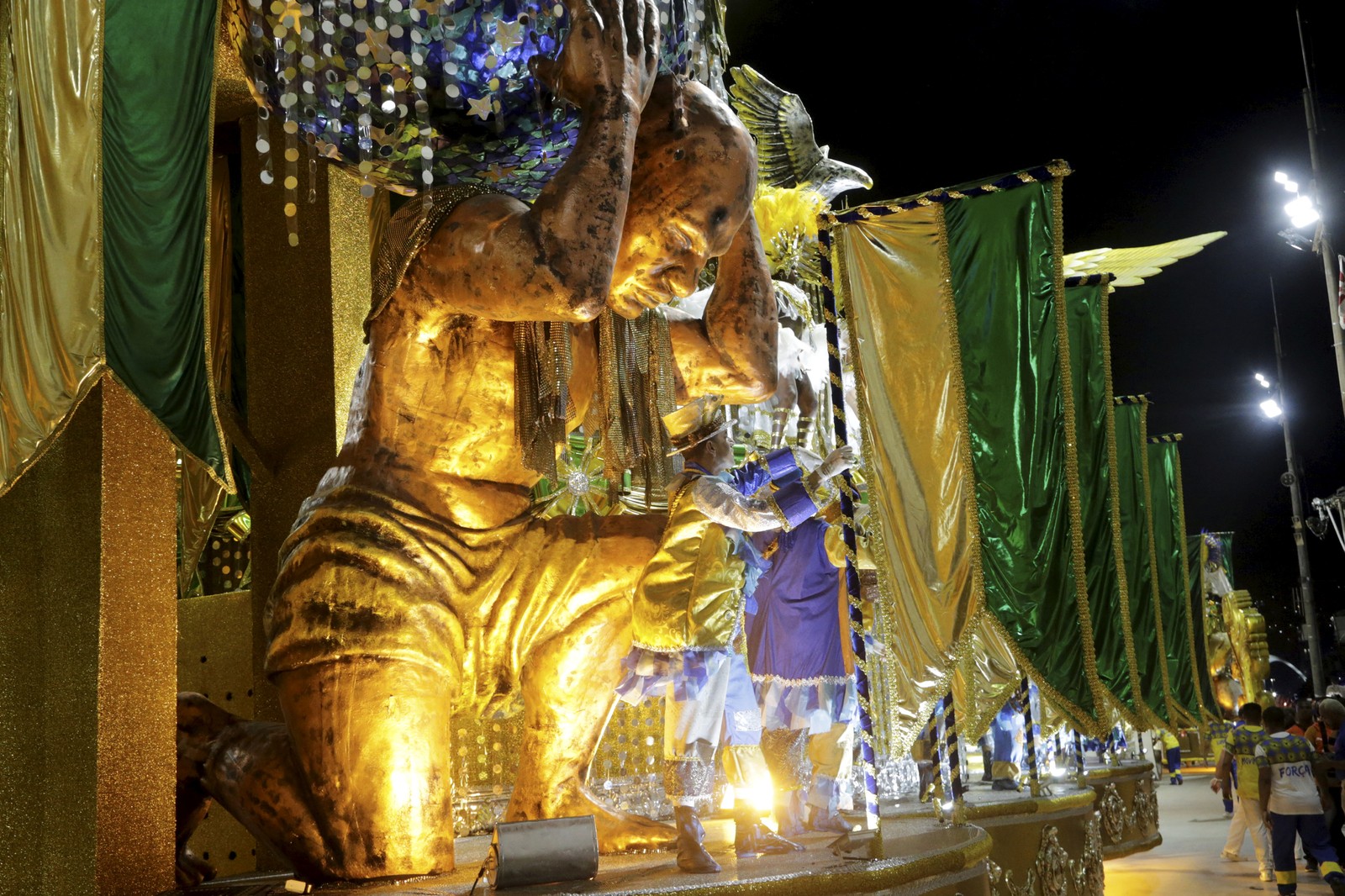 Desfile da Paraíso do Tuiuti — Foto: Domingos Peixoto