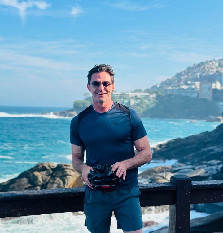 Hugh Jackman possa no Mirante do Leblon — Foto: Reprodução/Instagram