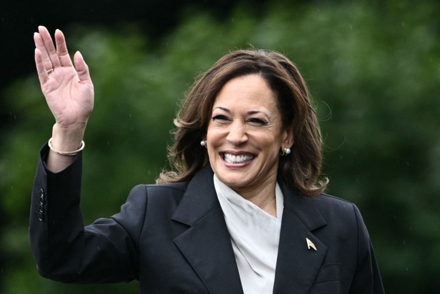 Kamala Harris participa de evento no gramado sul da Casa Branca, em Washington, DC