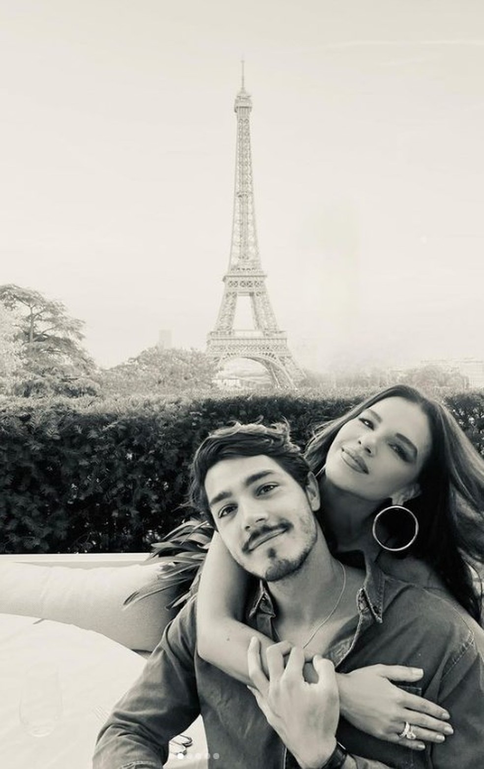Mariana Rios e Juca Diniz, em Paris: casal curte férias na Europa — Foto: Reprodução/Instagram