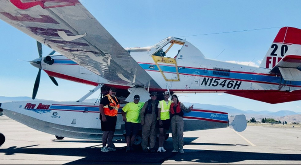 Juliana Turchetti em missão para apagar incêndios na floresta no 4 de julho, nos Estados Unidos — Foto: Reprodução/Linkedin