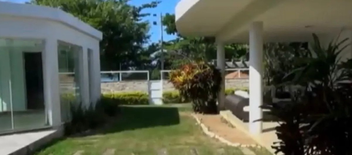 Conheça casa onde Gracyanne Barbosa voltou a morar com Belo — Foto: Reprodução Internet