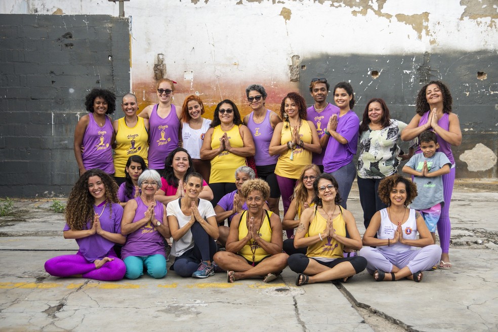 Projeto Yoga na Maré formou mais de 16 mulheres como professoras de ioga no fim de 2022 — Foto: Divulgação