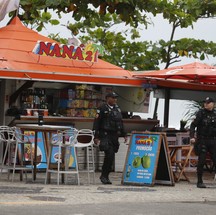 Médicos de SP são mortos a tiros em quiosque na Barra da Tijuca  — Foto: Fabiano Rocha / Agência O Globo