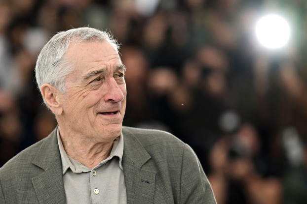 Robert De Niro durante o festival de Cannes, na França, em maio deste ano, logo após o nascimento de seu bebê