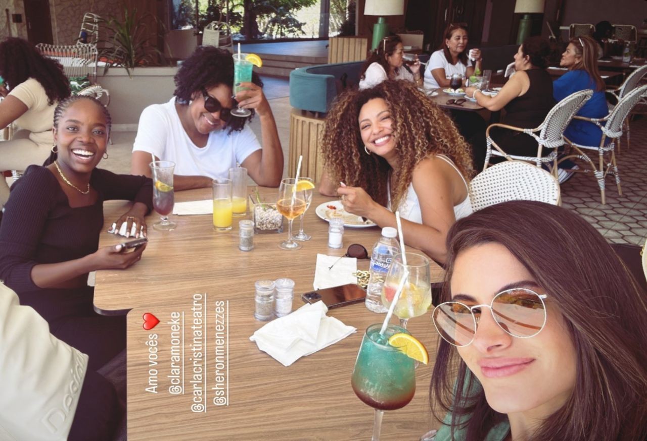 Sheron Menezzes, Clara Moneke, Letícia Salles e Carla Cristina Cardoso estão em em Curaçao, no Caribe — Foto: Reprodução/Instagram