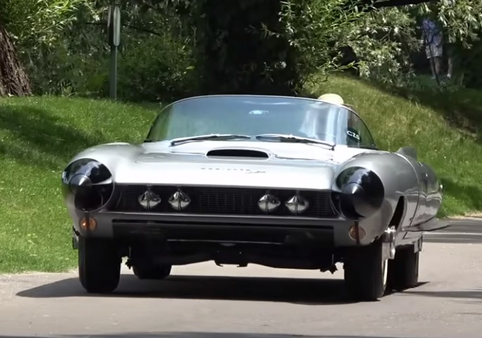 Cadillac Cyclone 1959, marcou sua década pela elegância e luxo — Foto: Reprodução / Youtube 