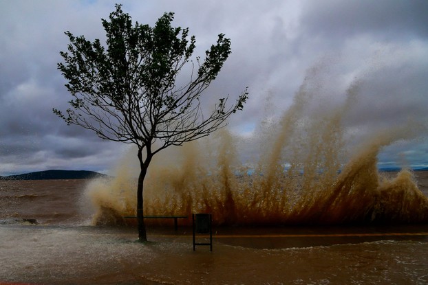 Inundações em Porto Alegre. Um novo ciclone extratropical atinge o Estado do Rio Grande do Sul.