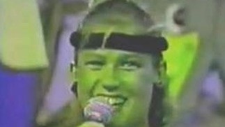 O início da carreira de Xuxa nos anos 1980 na TV Manchete faz parte da "era Xuxa Verde". As imagens de baixa qualidade das fitas VHS também viraram meme nos dias atuais — Foto: Reprodução