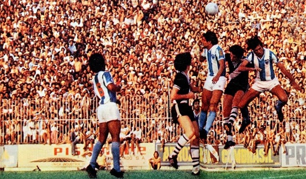No Brasileiro de 1977, Londrina fez história batendo o Vasco em São Januário — Foto: Reprodução
