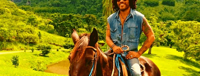 Lenny Kravitz colocou sua icônica casa na serra do Rio de Janeiro para alugar — Foto: Architectural Digest’s