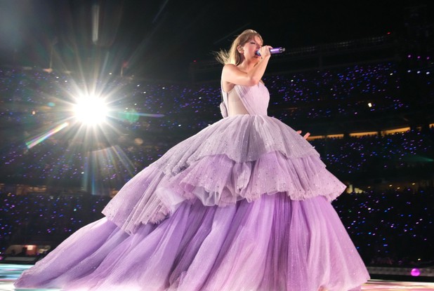 Fãs suíços estão pagando mais para ver a estrela pop Taylor Swift