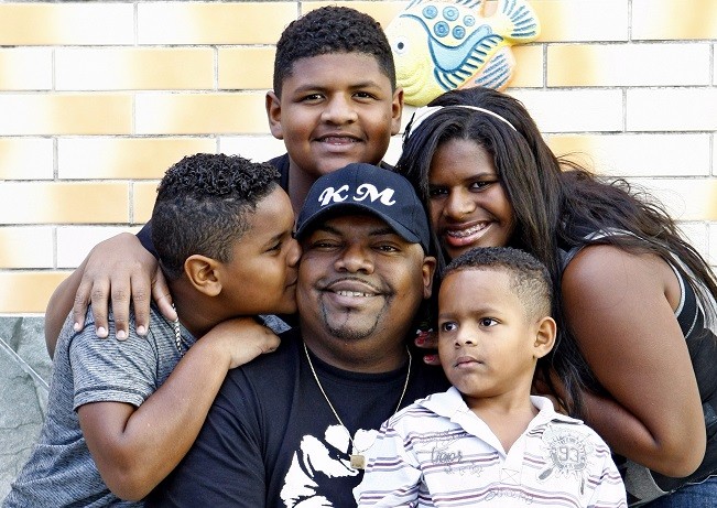 MC Marcinho com os filhos — Foto: Reprodução