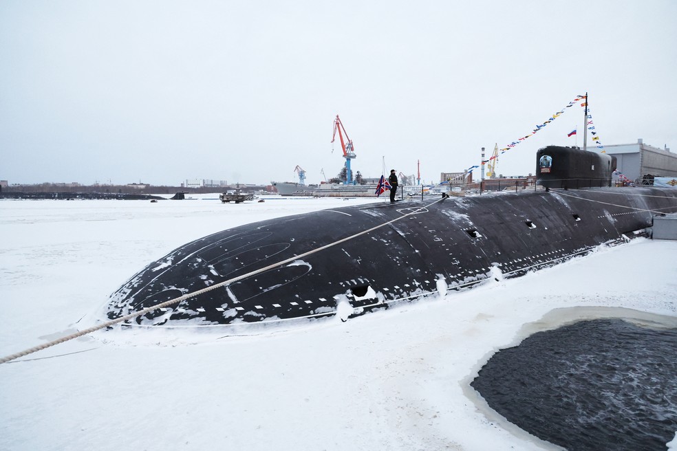 Submarino nuclear 'Imperador Alexandre III' é incorporado à frota russa, diz presidente Vladimir Putin — Foto: Mikhail Klimentyev / POOL / AFP