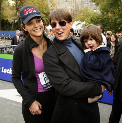 Katie Holmes, Tom Cruise e Suri, em 2007