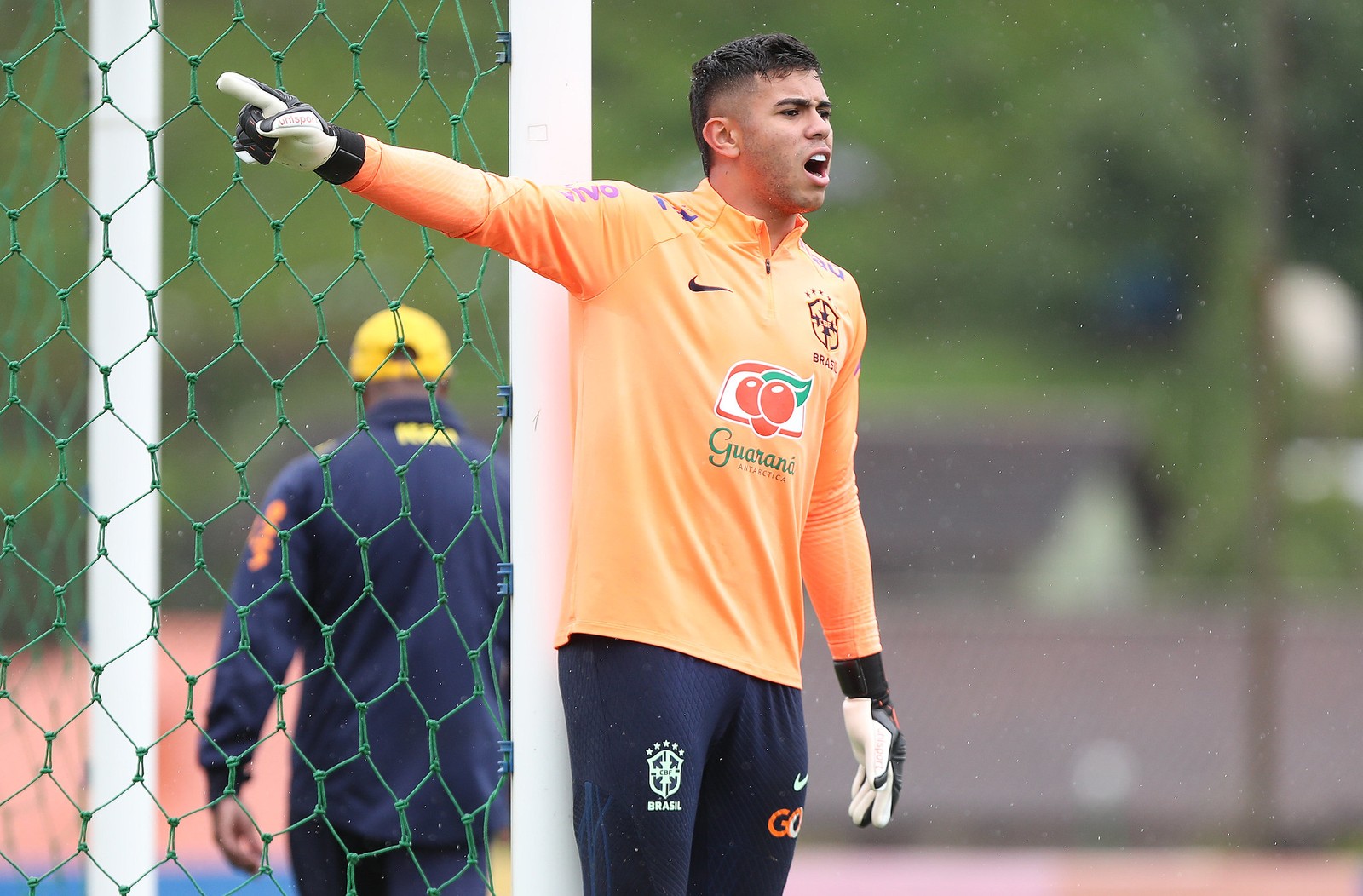 Goleiro da seleção sub-20, Mycael, do América-MG, agora chega à principal — Foto: Rafael Ribeiro / CBF