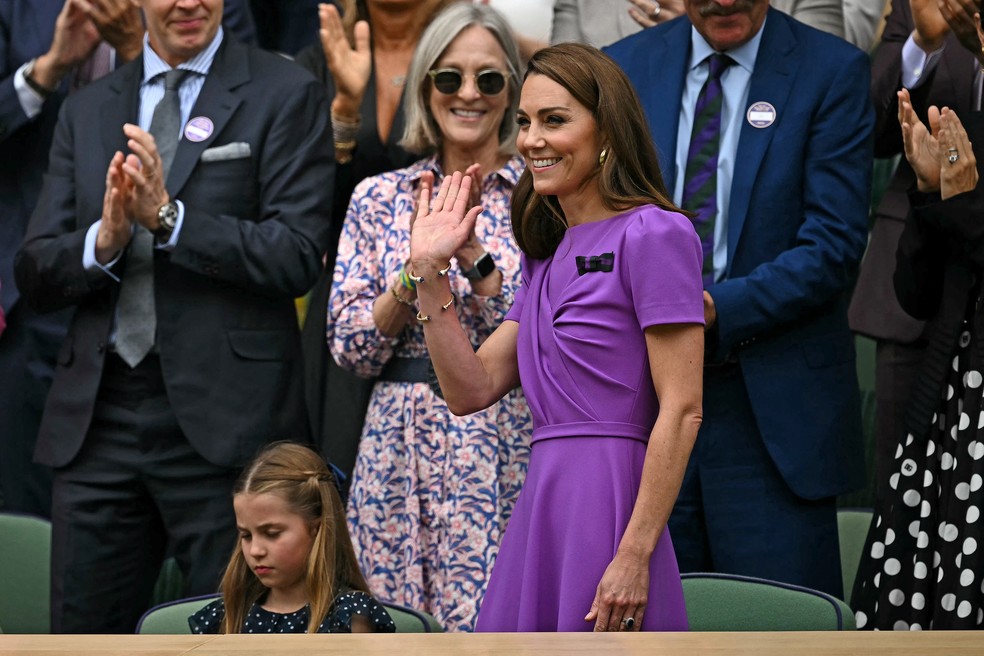 Kate Middleton faz nova aparição em final masculina de Wimbledon — Foto: AFP