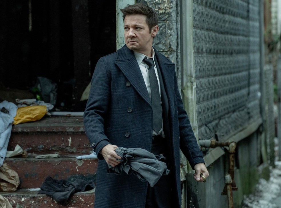 Jeremy Renner em 'Mayor of Kingstown' — Foto: Divulgação