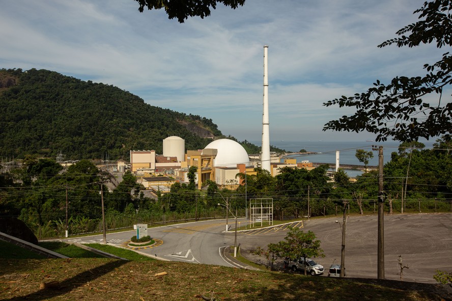 Central Nuclear Almirante Álvaro Alberto, a Usina Angra 1 e 2, em Angra dos Reis