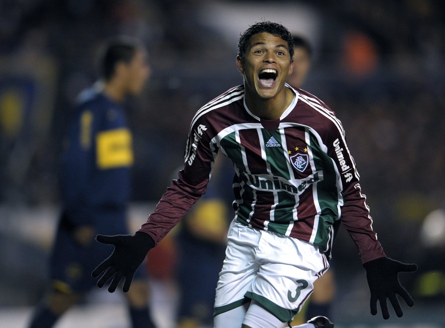 Thiago Silva comemora gol contra o Boca Juniors em 2008