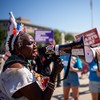 Manifestantes pró e antiaborto protestam em junho perto da Suprema Corte, em Washington - Andrew Harnik/ AFP