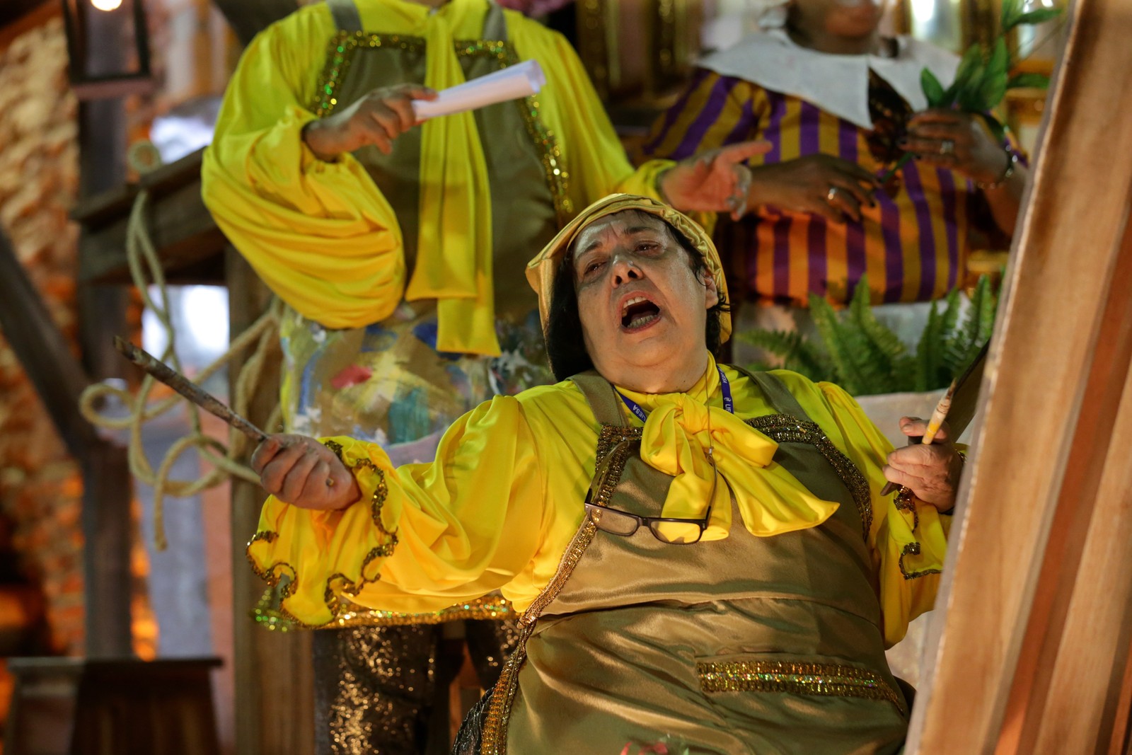 Em 2017, Rosa Magalhães foi a carnavalesca da escola São Clemente — Foto: Marcelo Theobald / Agência O Globo