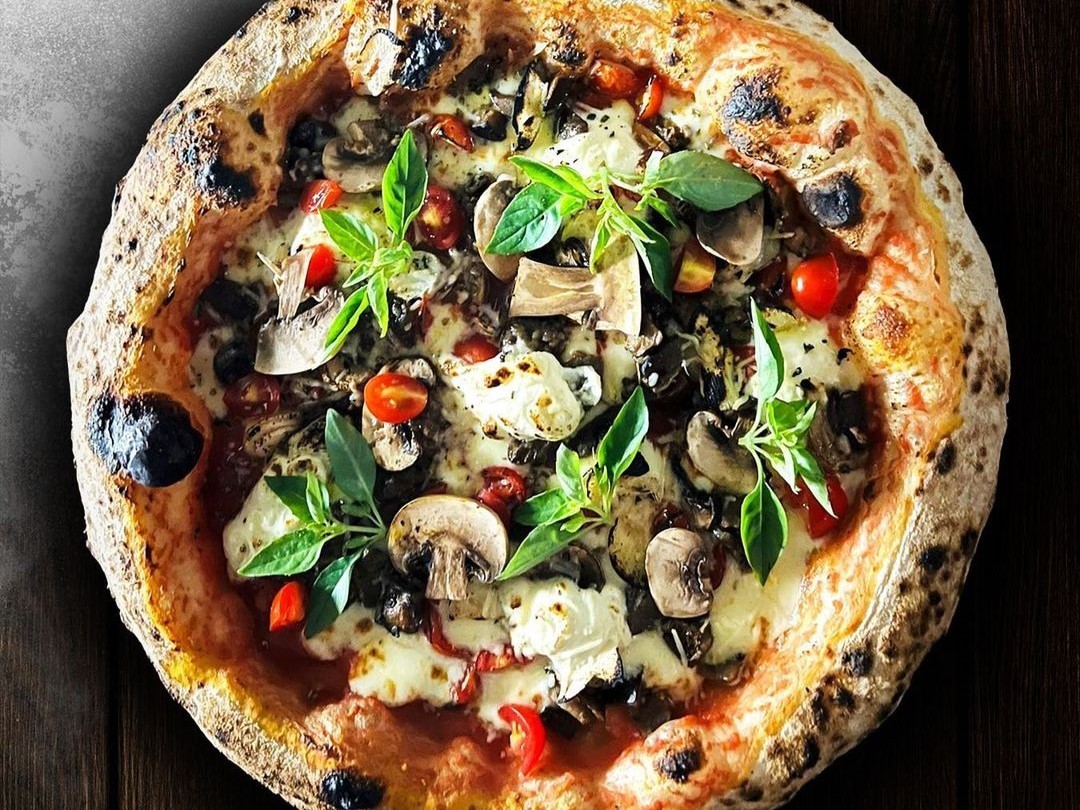 A pizzaria Piccola Fattoria, do Recreio dos Bandeirantes, ficou em 46° no 50 Top Pizza — Foto: Reprodução
