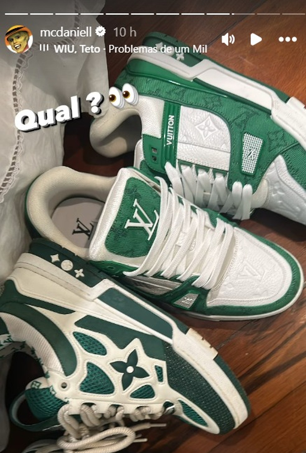 MC Daniel publicou foto com duas opções de tênis Louis Vuitton para usar no São Juão da Juliette — Foto: Reprodução / Instagram