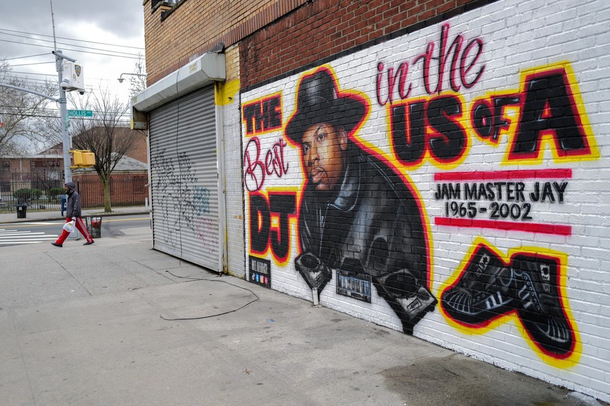 Mural no Queens (NY) homenageia Jam Master Jay, morto a tiros em 2002